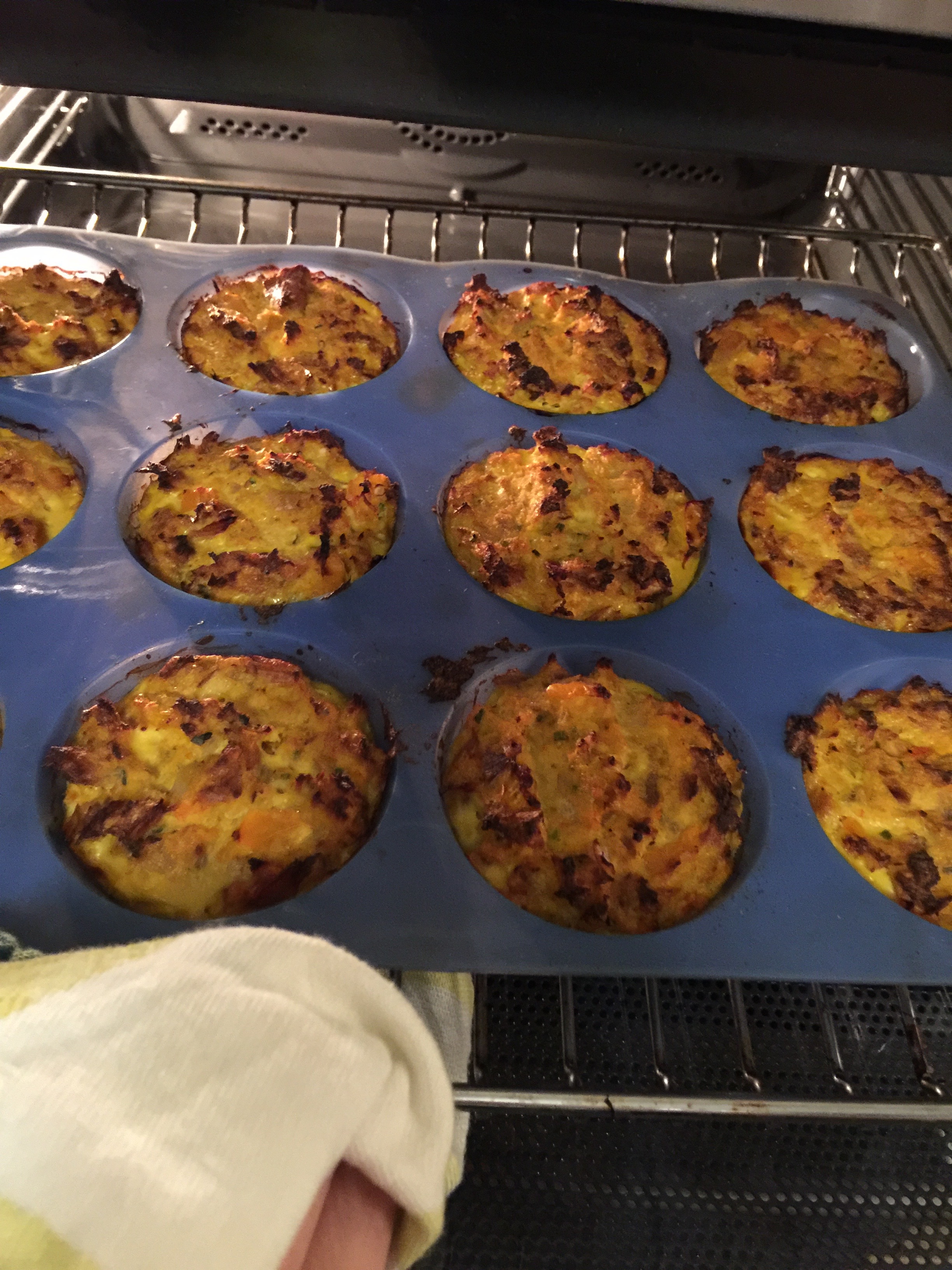 Low Carb Thunfisch Muffins Rezept - Nina Heinemann